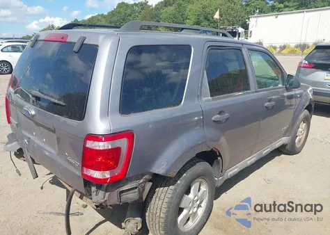 2008 Ford Escape Xlt z USA, uszkodzony, nr VIN 1FMCU93158KA03725